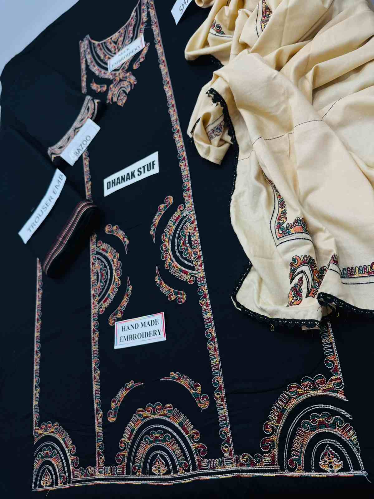 3 Piece Unstiched Embroidery Dhanak