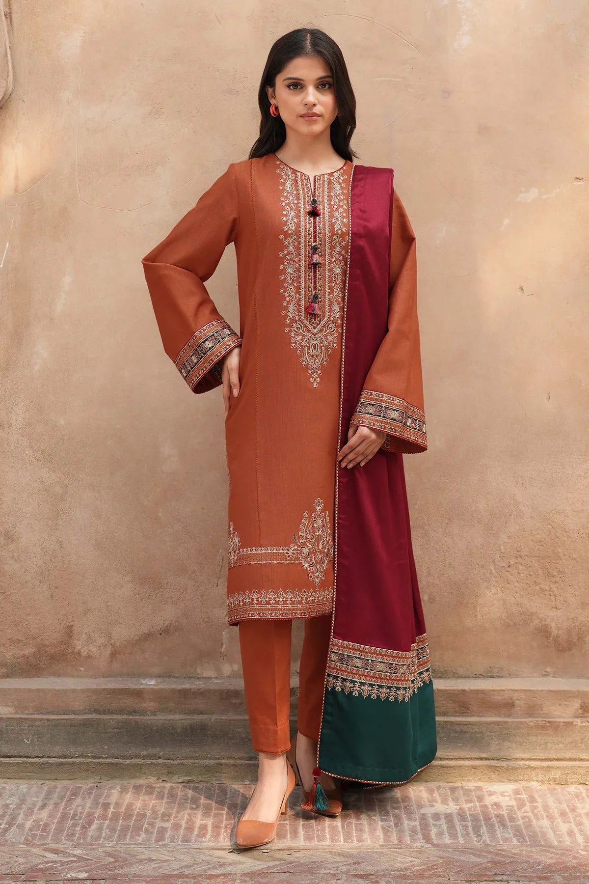 Lawn Outfit with Tradtional Embroidered D