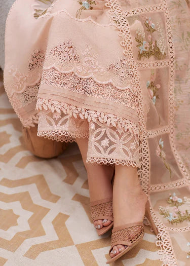 Premium and Luxury Lawn Dress Design with Beautifuly Embroidered Sahfoon Dupatta