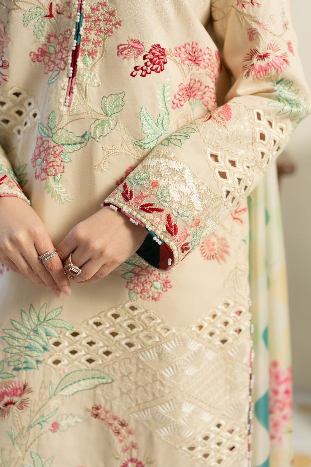 Velvet Noor