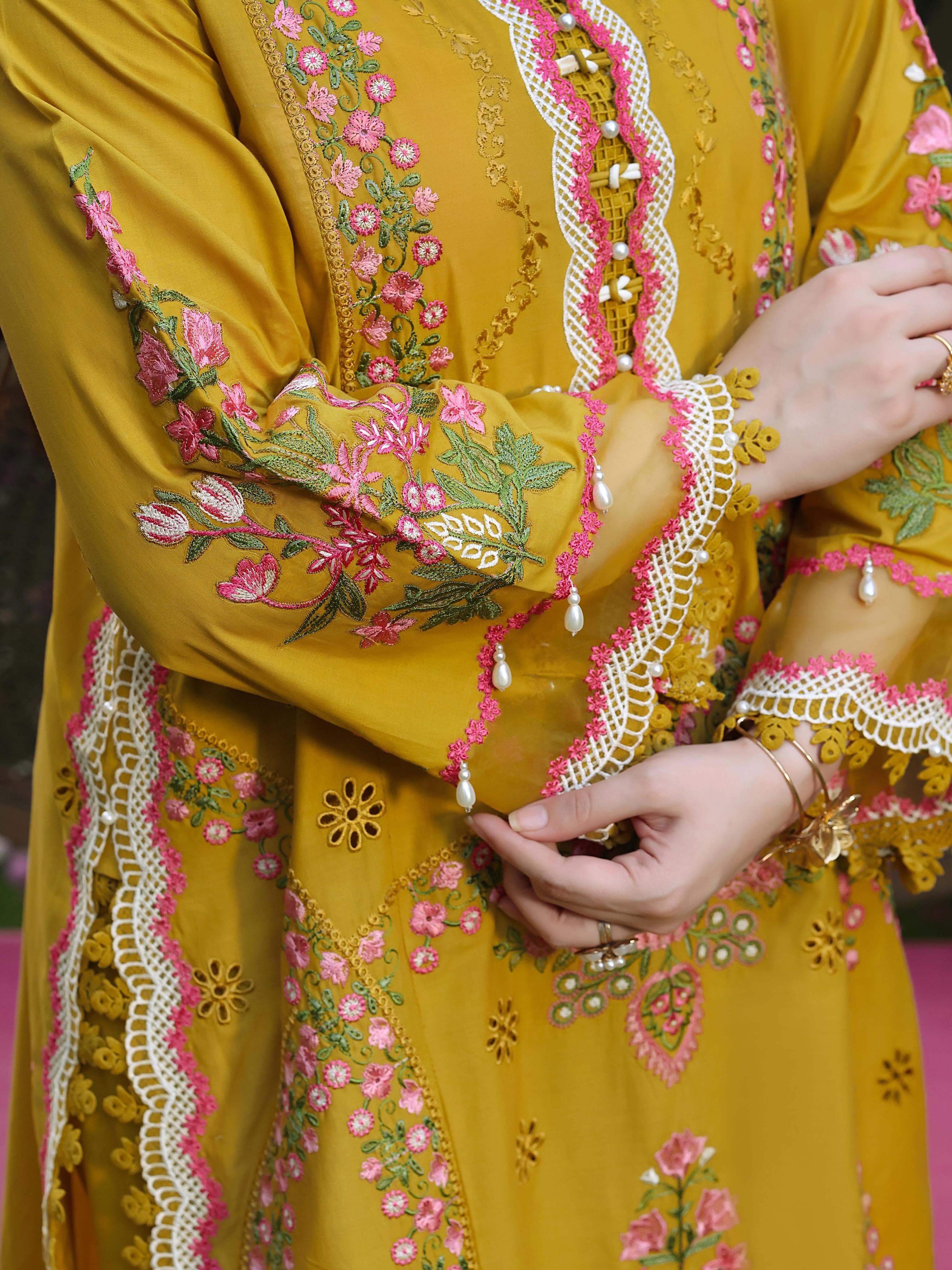 Naaz-e-Zar