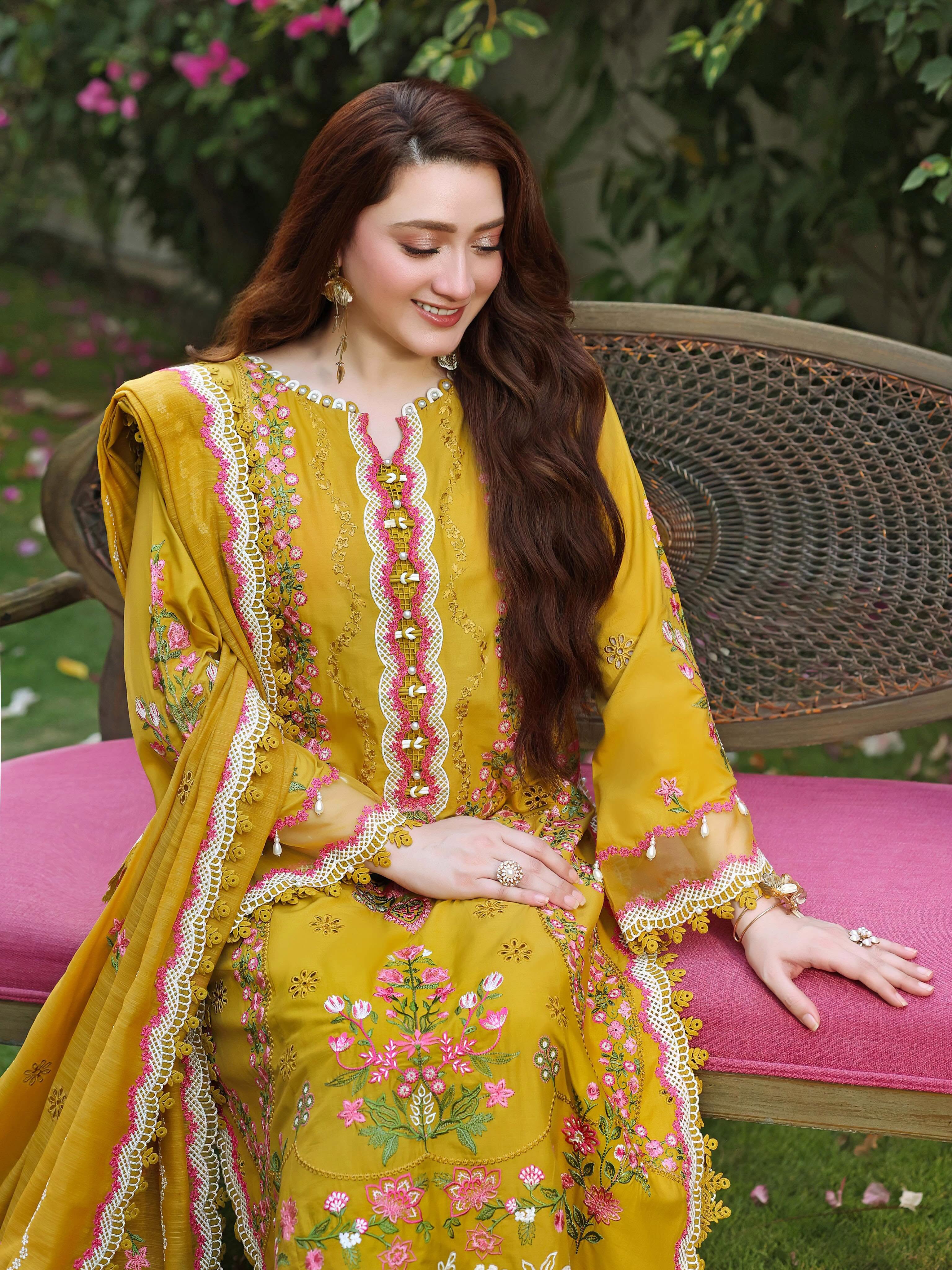 Naaz-e-Zar
