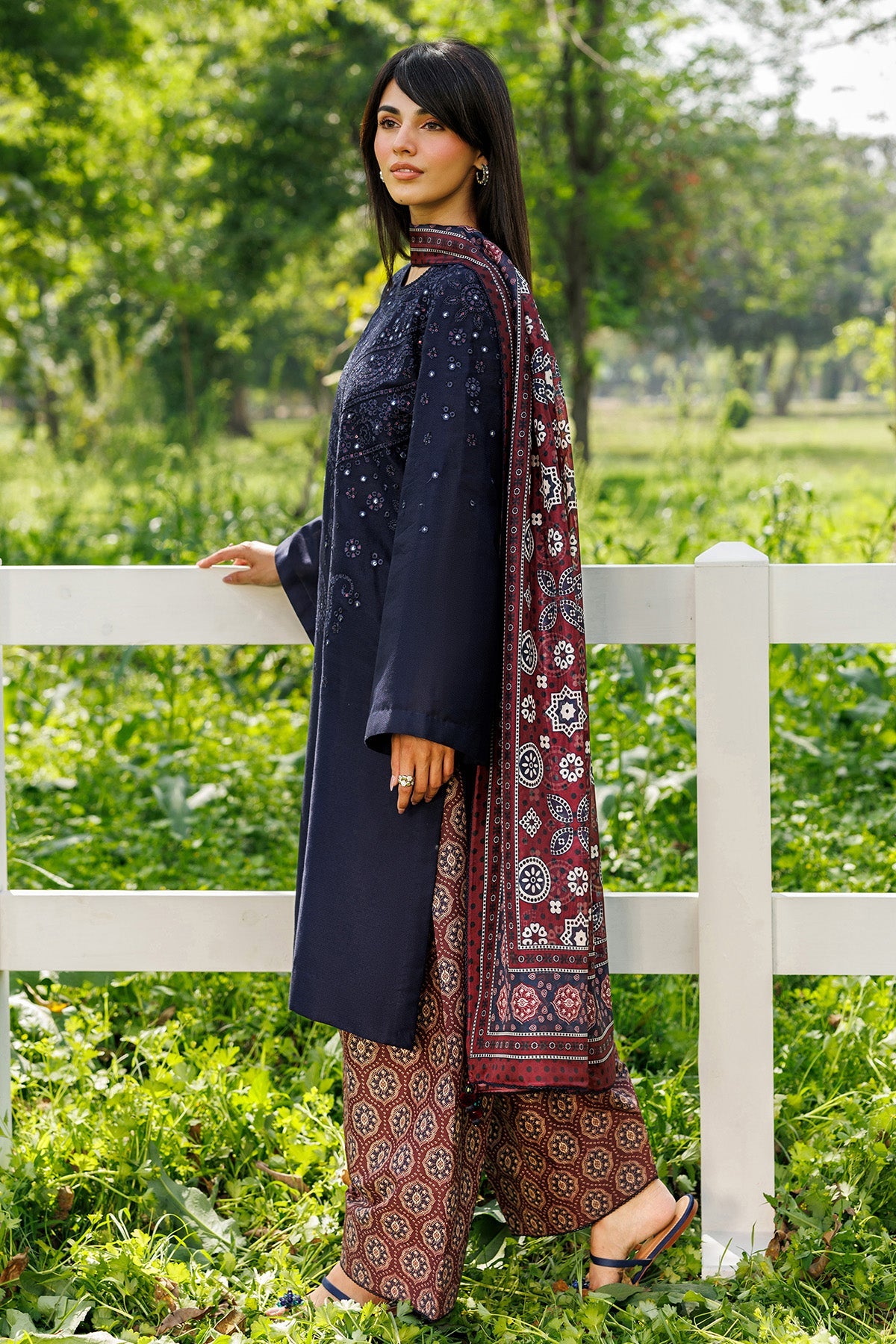 Dhund-e-Noor