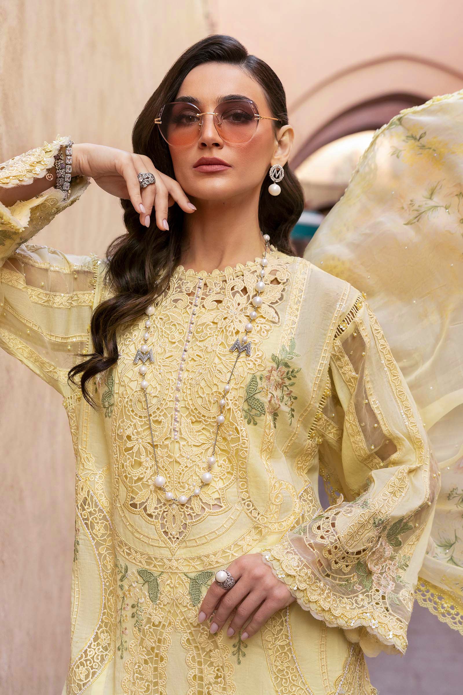 Bahaar-e-Noor