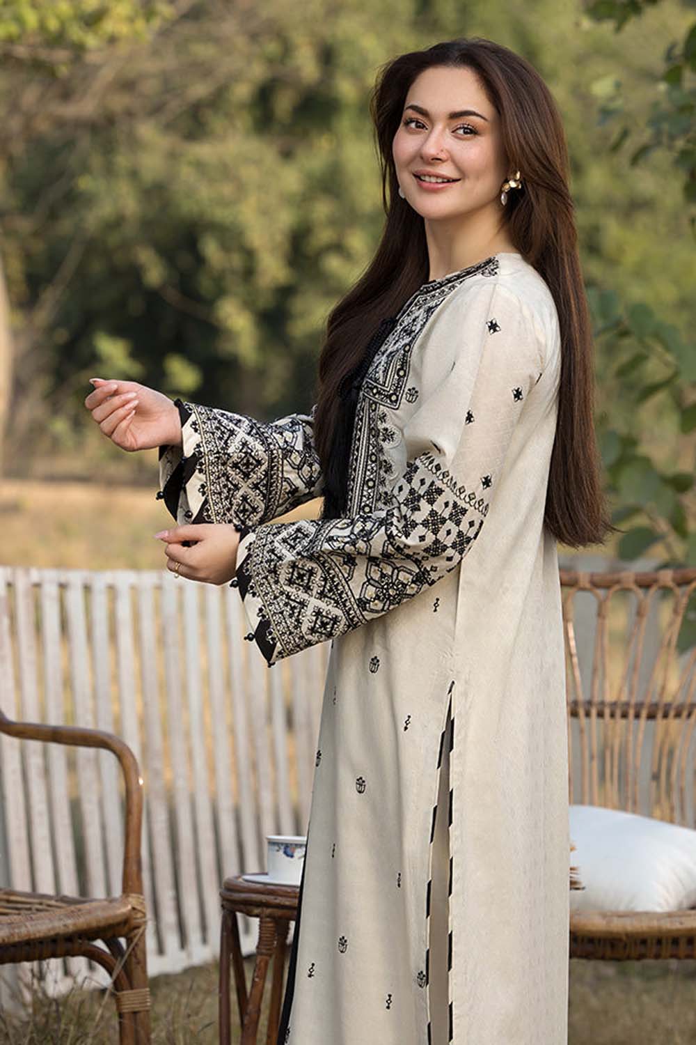3 Piece Unstiched Embroidery Dhanak