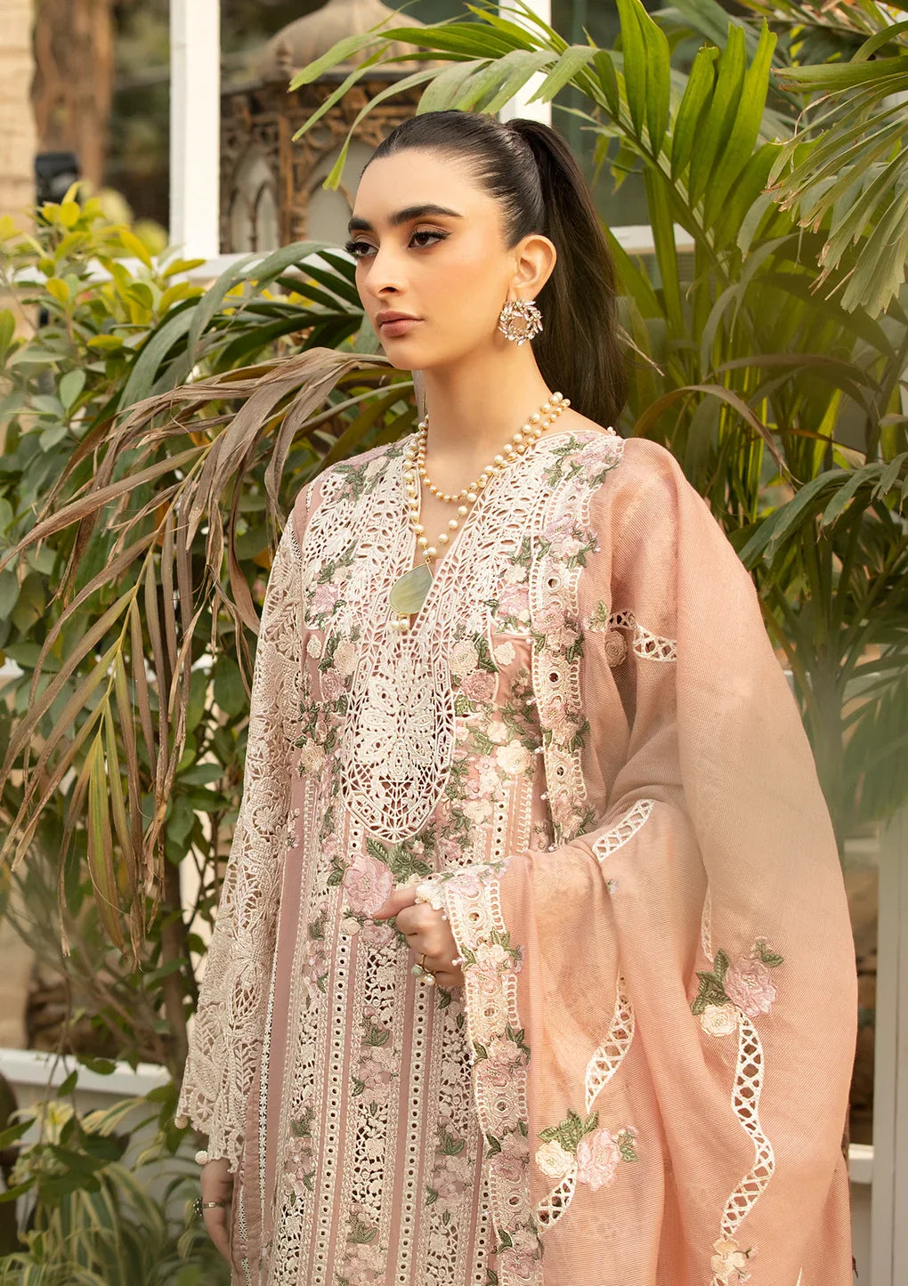 Embroidered Lawn Dress Design for Women Clothing in Summer 