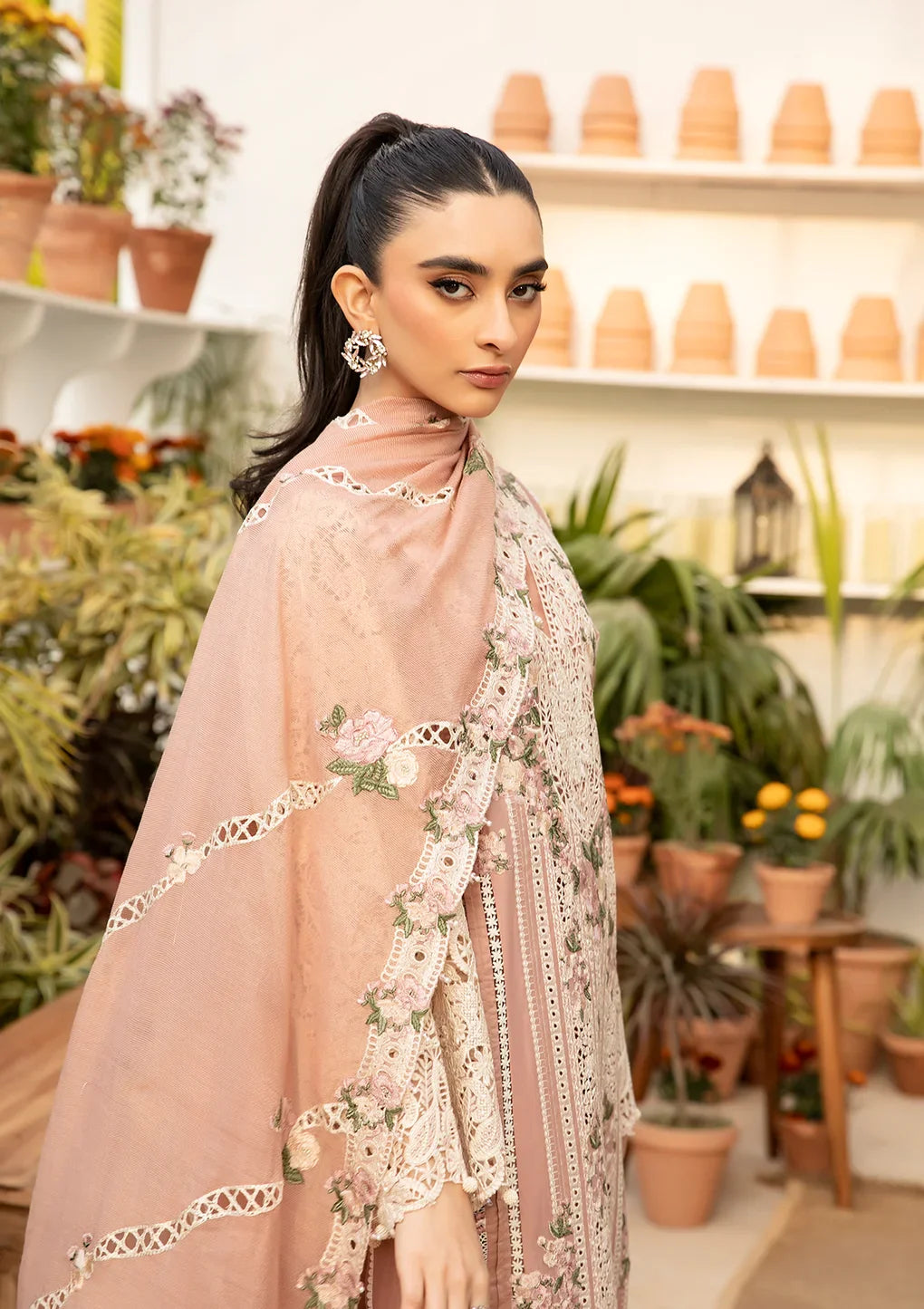 Embroidered Lawn Dress Design for Women Clothing in Summer 