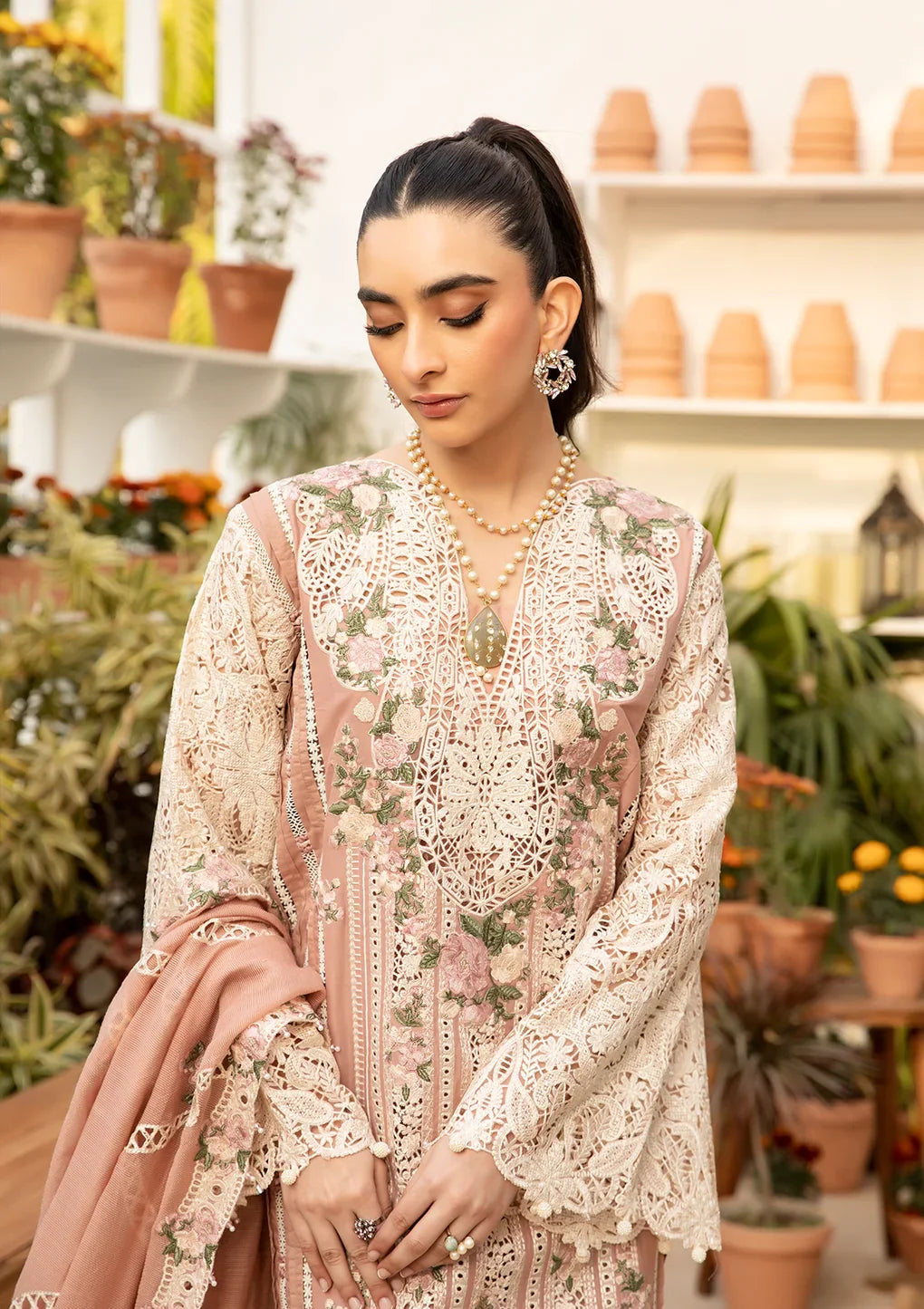 Embroidered Lawn Dress Design for Women Clothing in Summer 