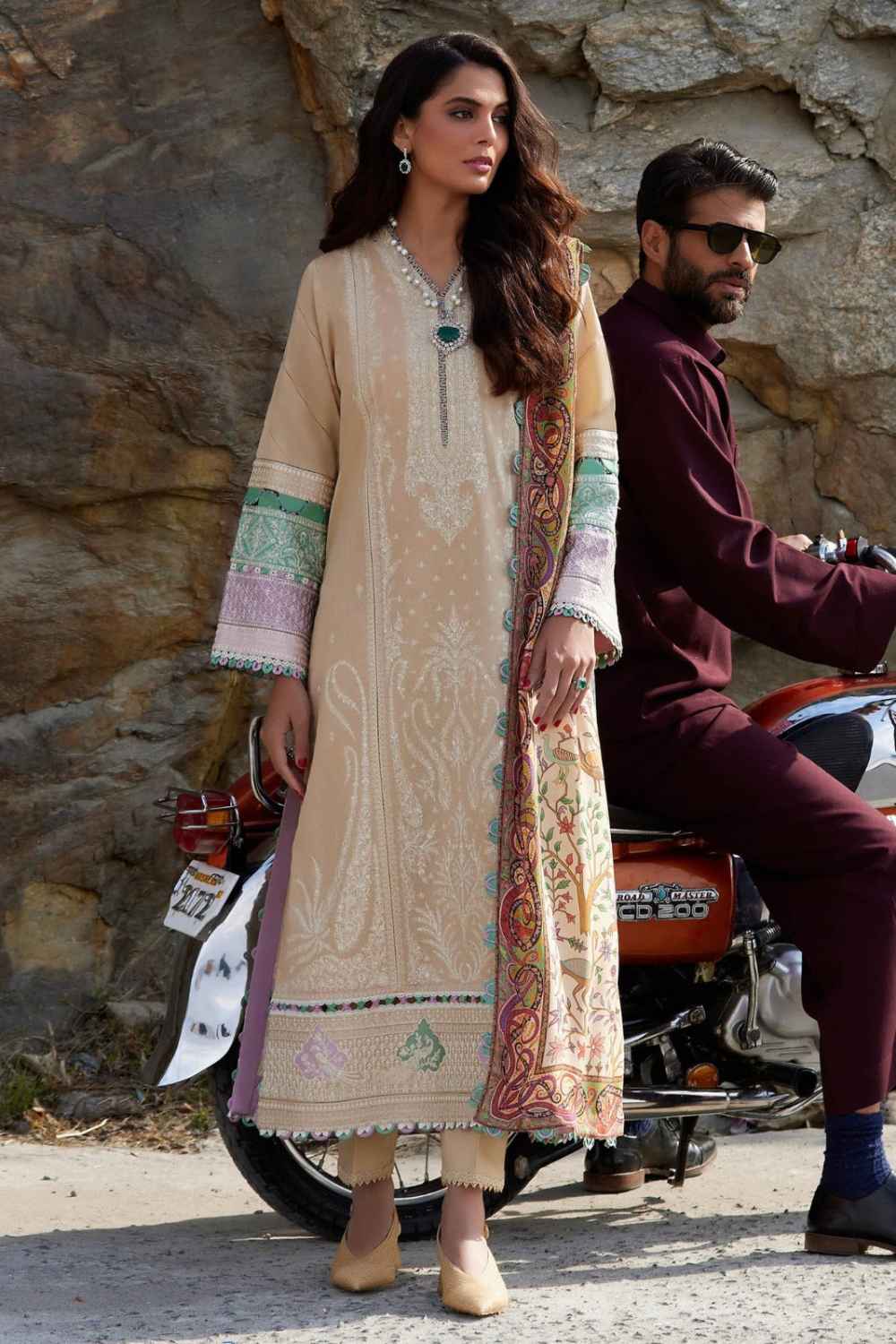 3 Piece Unstiched Embroidery Dhanak