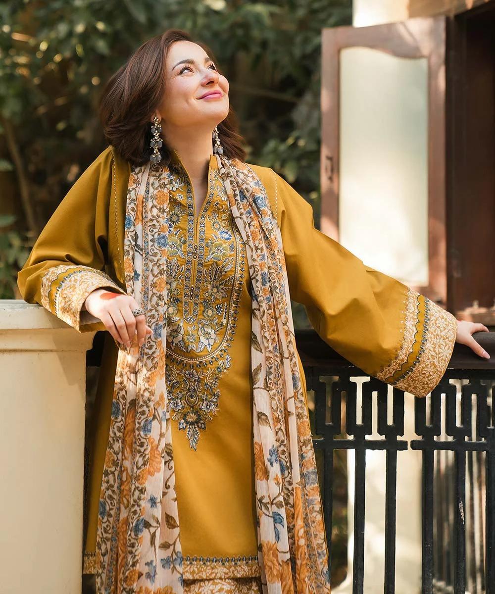 3 Piece Unstiched Embroidery Dhanak