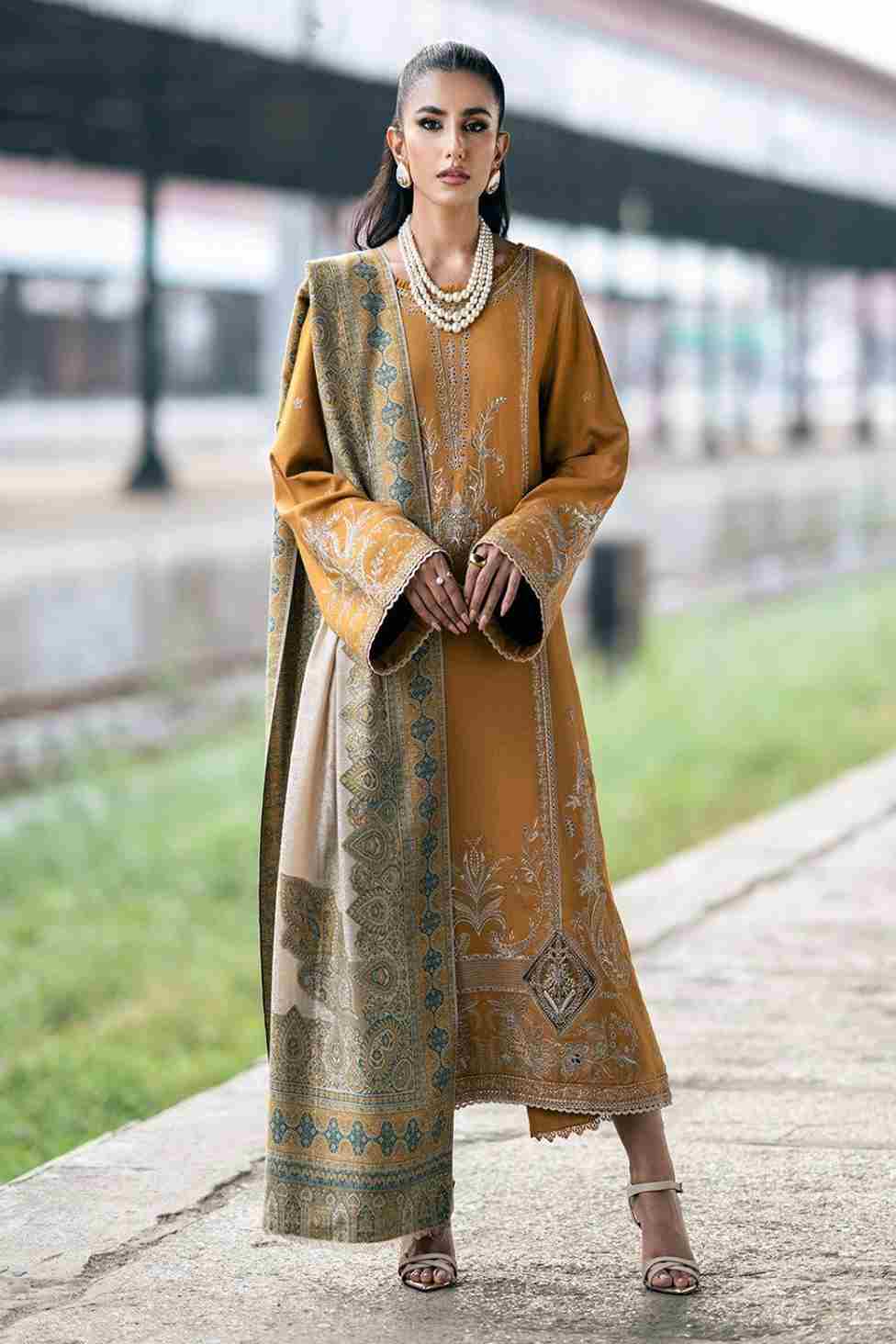 3 Piece Unstiched Embroidery Dhanak