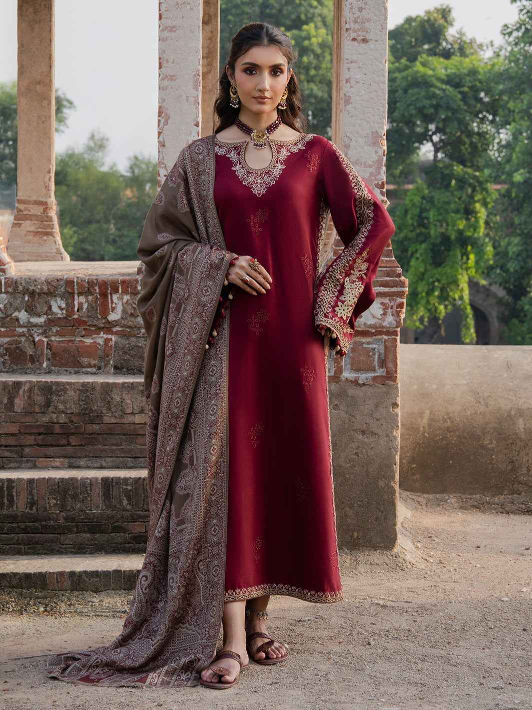 3 Piece Unstiched Embroidery Dhanak