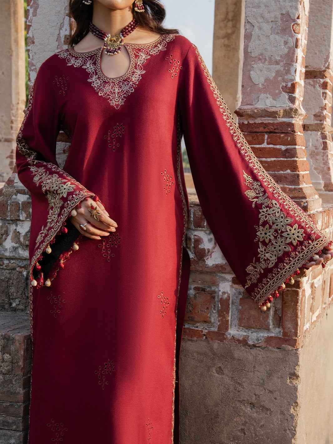 3 Piece Unstiched Embroidery Dhanak